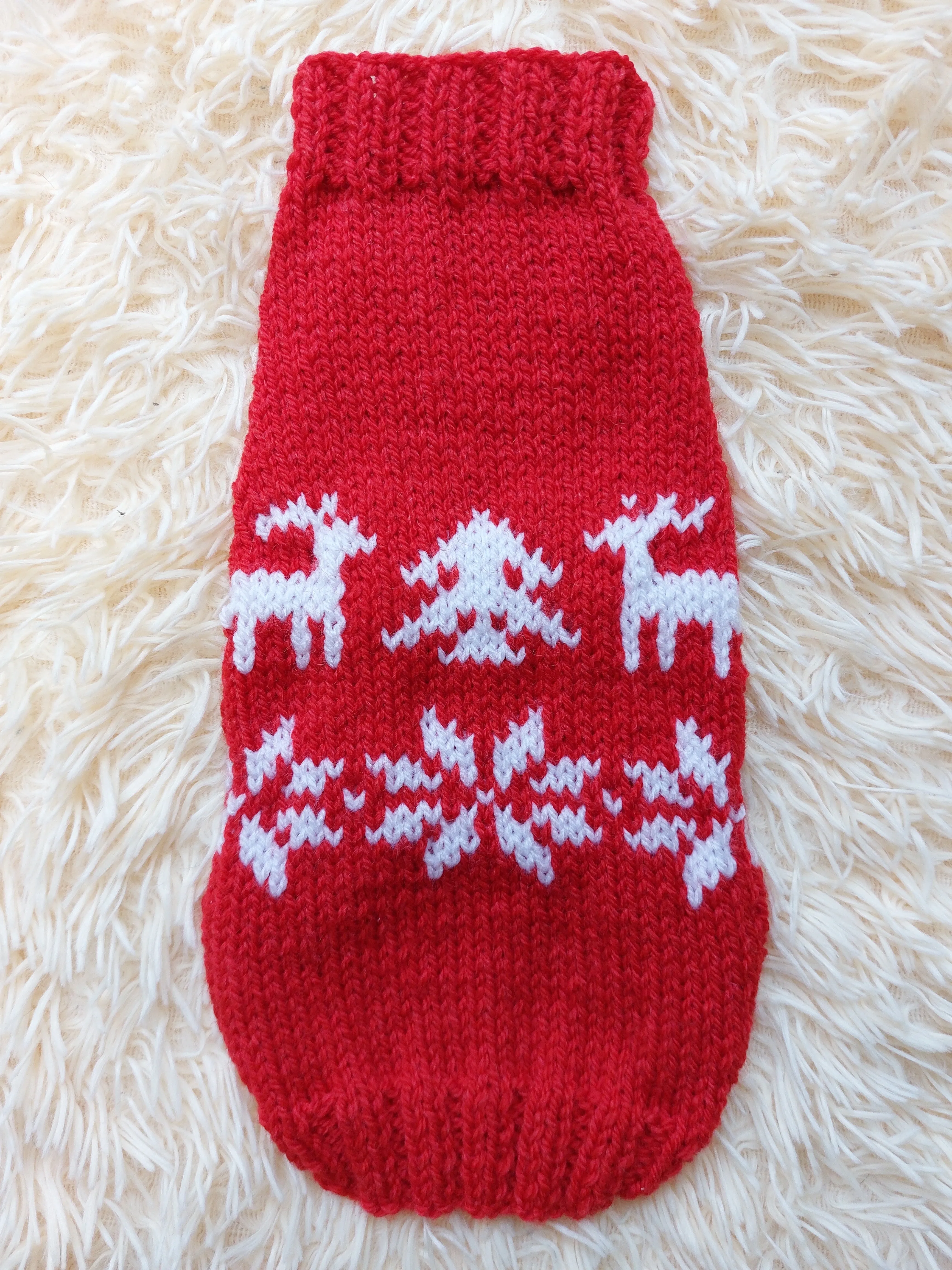 Christmas wool sweater with deer and snowflakes for a small dog, sweater deer for dog, christmas sweater with deer for little dachshund