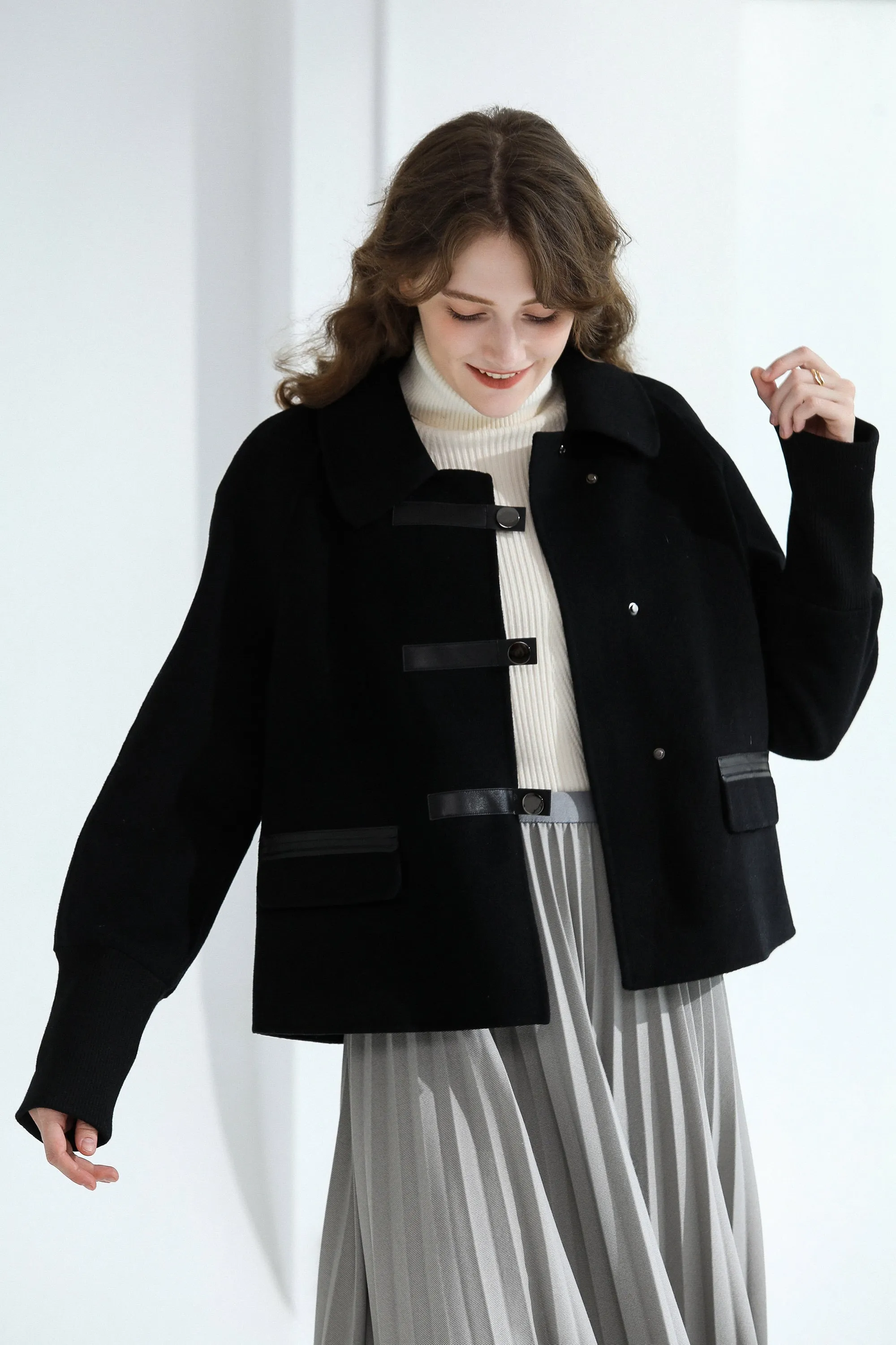 Fangyan | Janelle Black Cropped Wool Coat