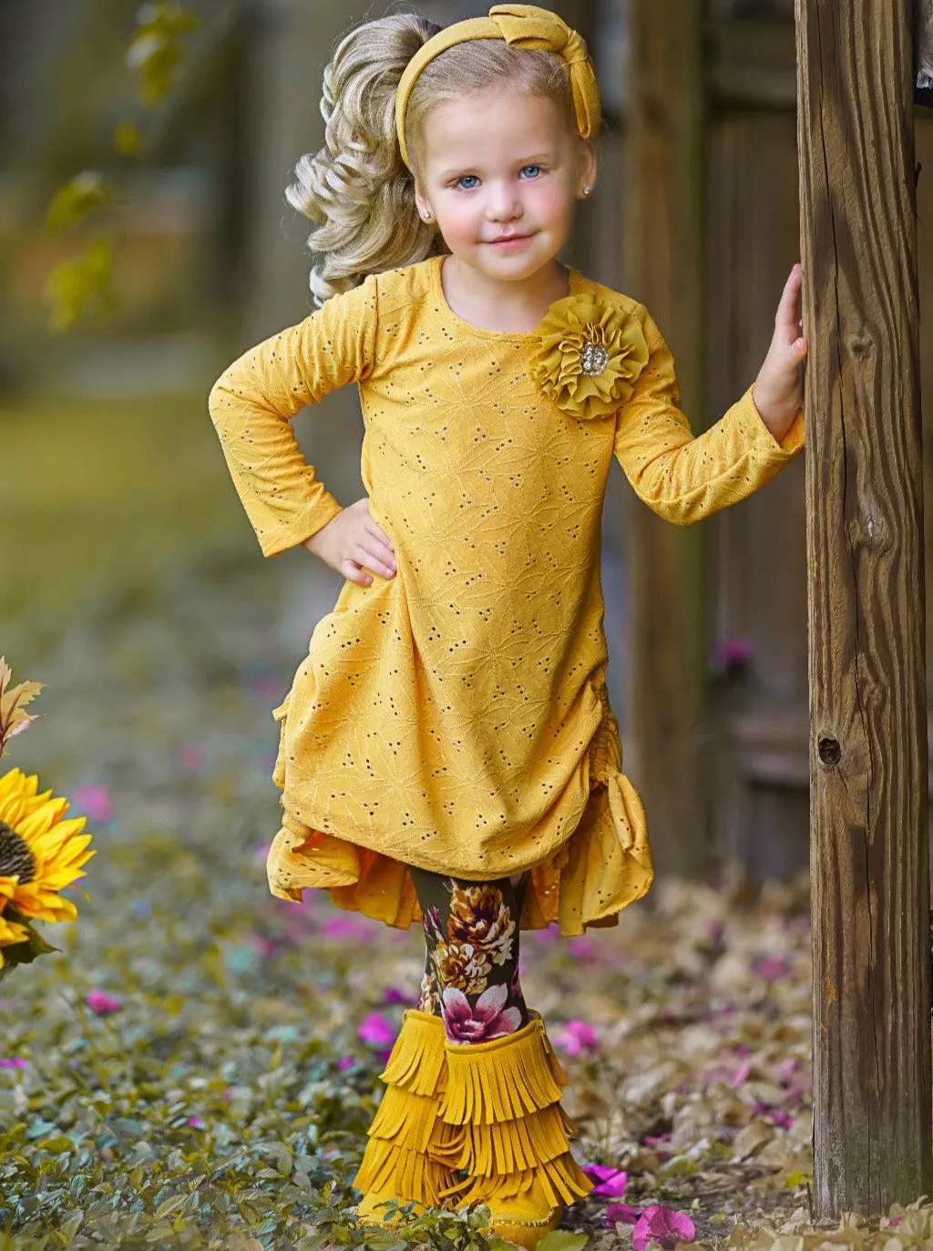 Fun With Florals Eyelet Ruffled Tunic and Legging Set