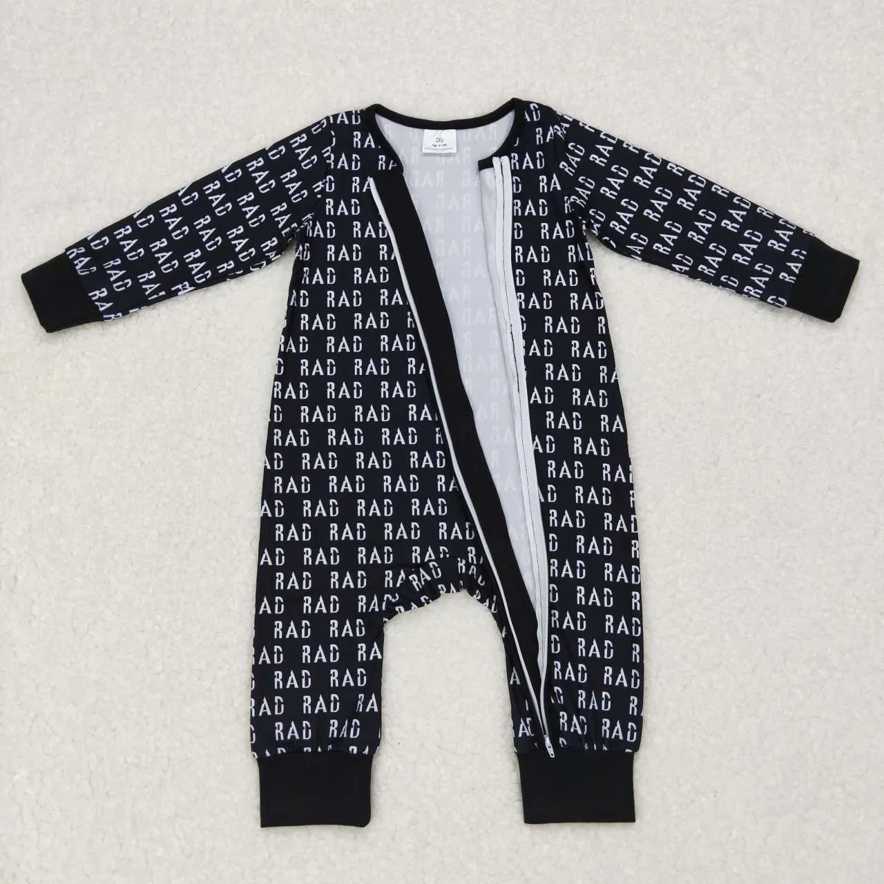 LR0653 baby black letter print zipper onesie