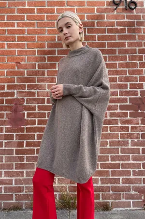 Oversized Rounded Neck Tunic in Tortora